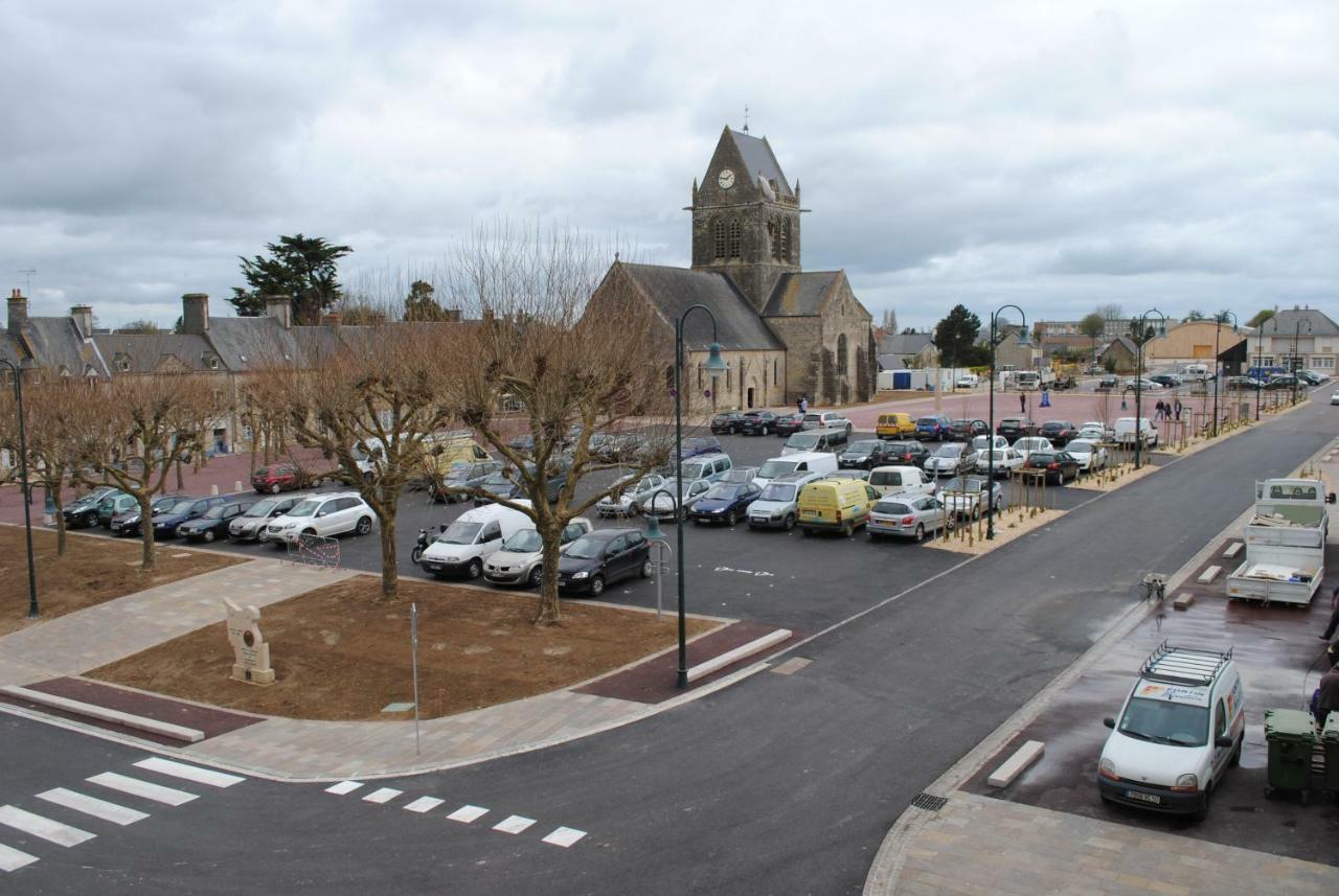 Le Mere Eglise * Sainte-Mere-Eglise